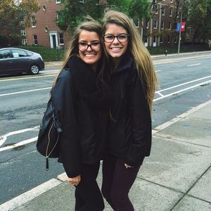 Meet your Posher, Caitlin